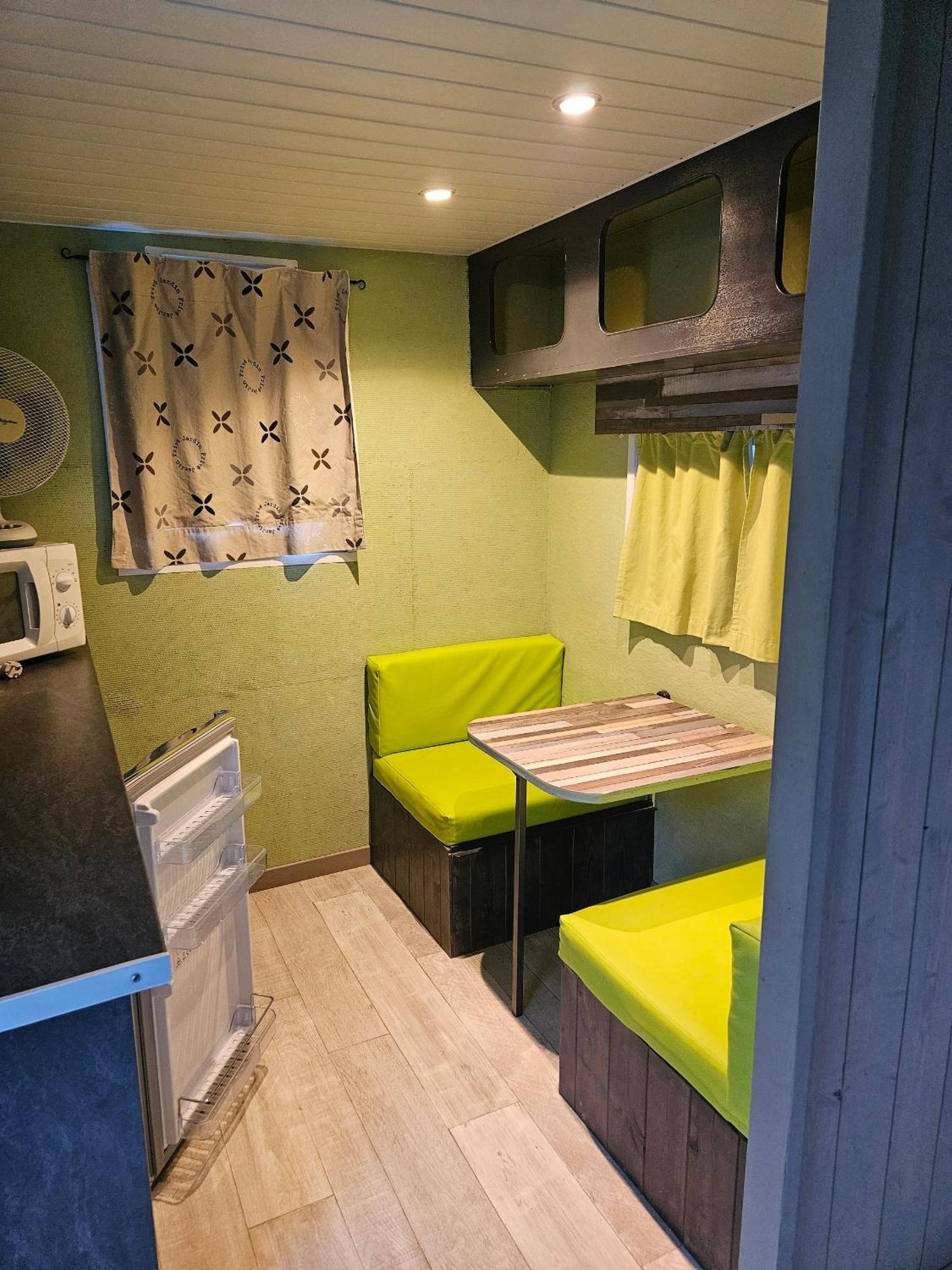 Camping Le Moulin Du Roy 레벨 외부 사진